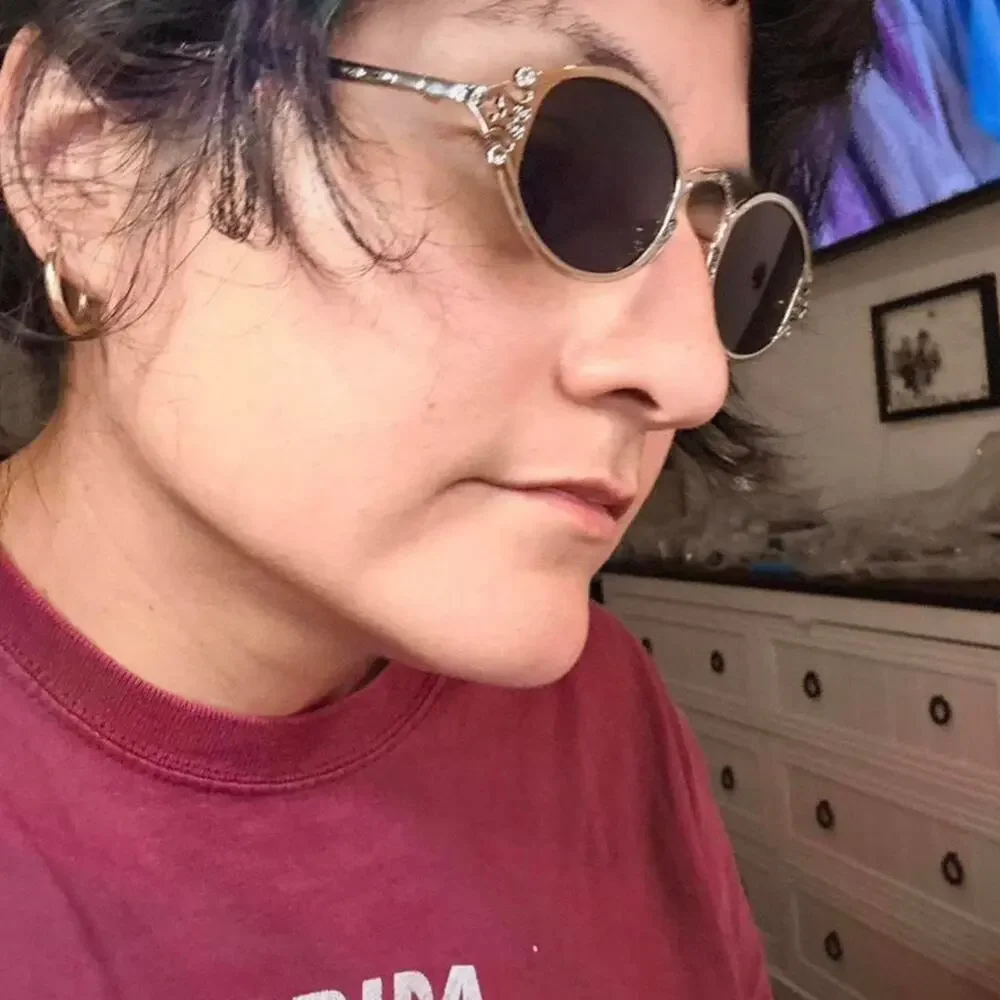 Vintage style steampunk oval sunglasses